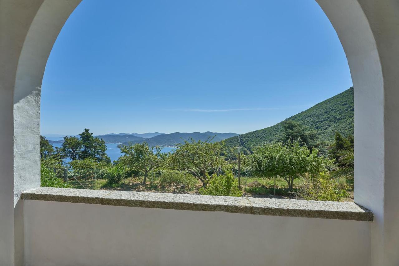 Marciana Hills Apartments Bagian luar foto